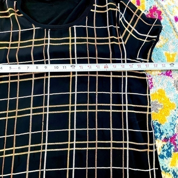 Black gold and silver blouse with stretch back - Picture 8 of 8